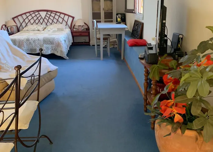 Les Indes Galantes Apartment *