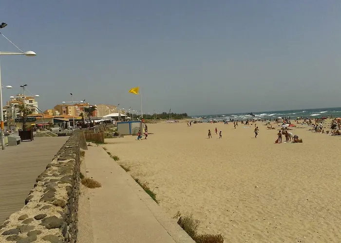 Les Indes Galantes Apartment